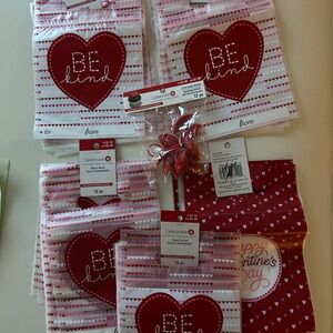 Valentines Day snack/ gift bags (60) and 12 Red Lips Cupcake Rings Set